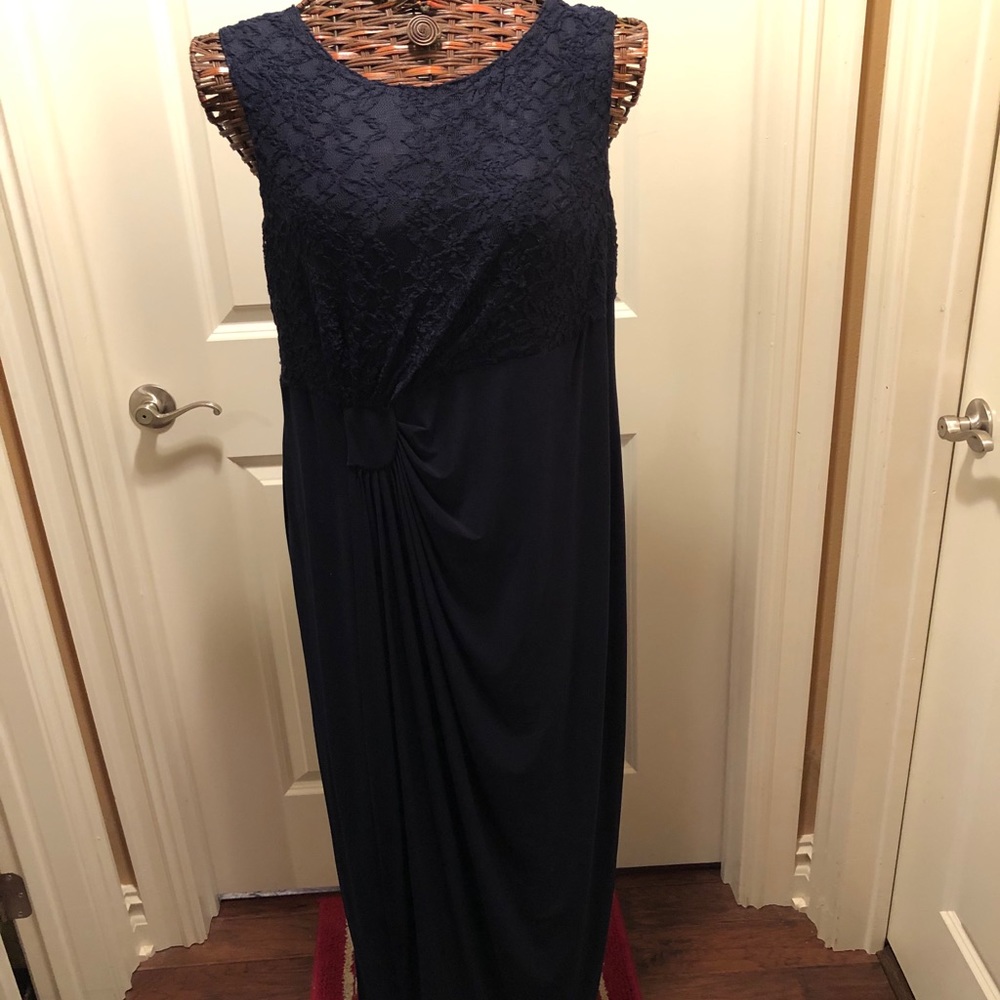 S.L. Fashions Dress